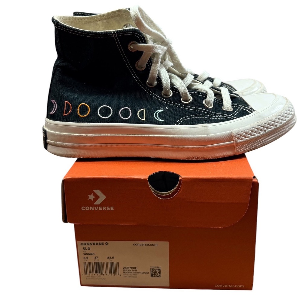 Converse Chuck 70 Hi Women 6.5 Black Moon Phase Celestial Embroidered A03738C - Picture 1 of 16
